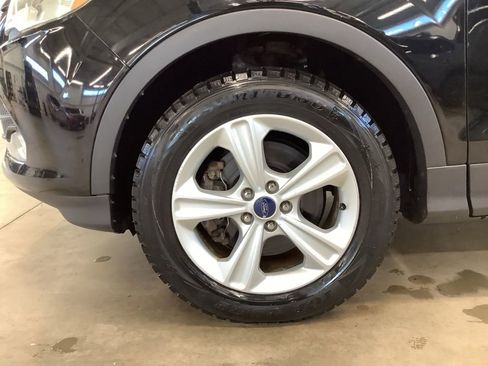 Used 2016 Ford Escape SE w/ SE Cold Weather Package AWD/4WD image 23