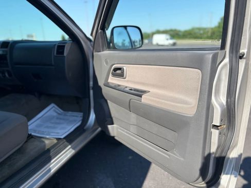Used 2005 Chevrolet Colorado LS image 15