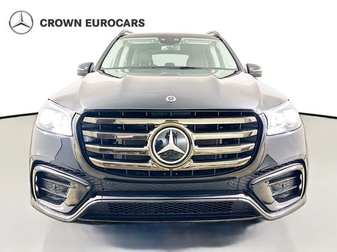 Used 2026 Mercedes-Benz GLS 450 4MATIC image 2