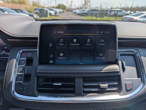 Used 2022 Chevrolet Tahoe Premier AWD/4WD image 18