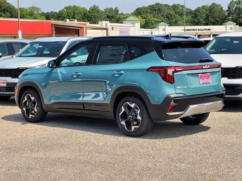 New 2026 Kia Seltos S FWD image 3