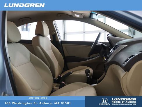 Used 2012 Hyundai Accent GLS w/ Comfort Pkg 2 FWD image 15