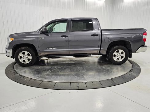 Used 2018 Toyota Tundra SR5 image 2