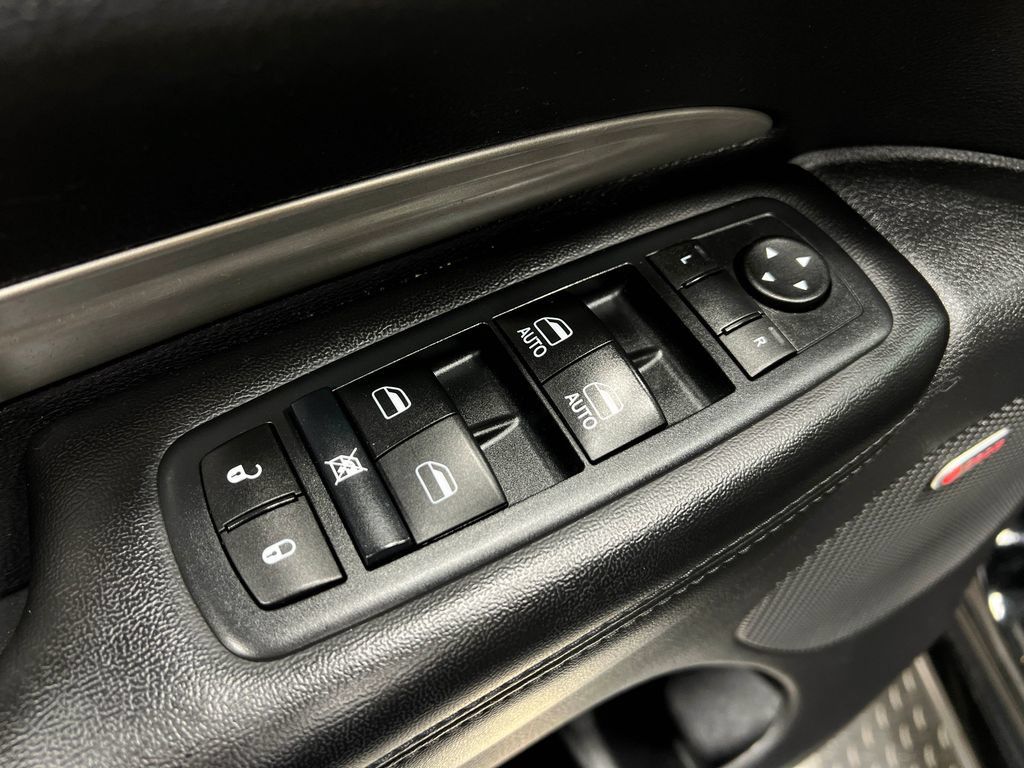Used 2017 Dodge Durango GT w/ Premium Group AWD/4WD image 17
