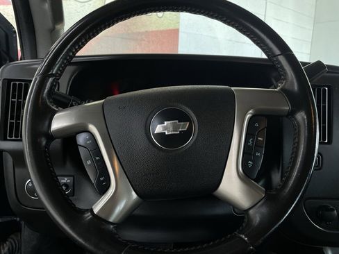 Used 2017 Chevrolet Express 3500 LT w/ LT Preferred Equipment Group image 25