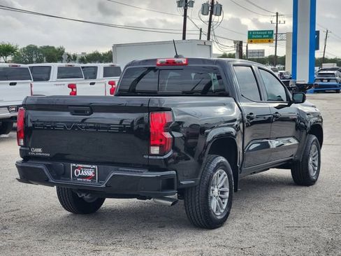 Used 2026 Chevrolet Colorado LT image 7