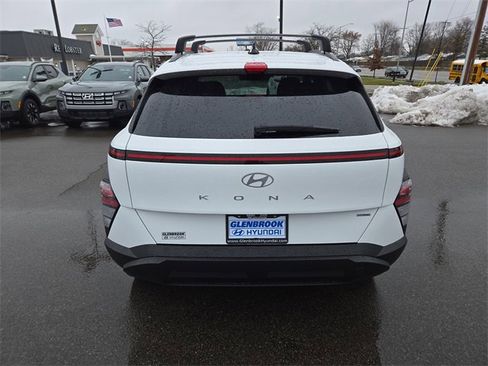 Certified 2025 Hyundai Kona SEL image 7