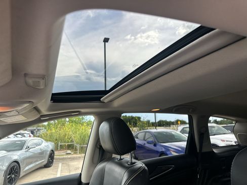 Used 2019 INFINITI QX60 Luxe w/ Essential Package FWD image 13