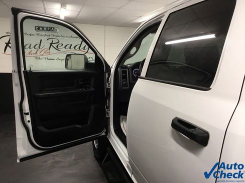 Used 2016 RAM 3500 Tradesman w/ Chrome Appearance Group image 21