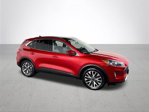 Used 2020 Ford Escape Titanium AWD/4WD image 4