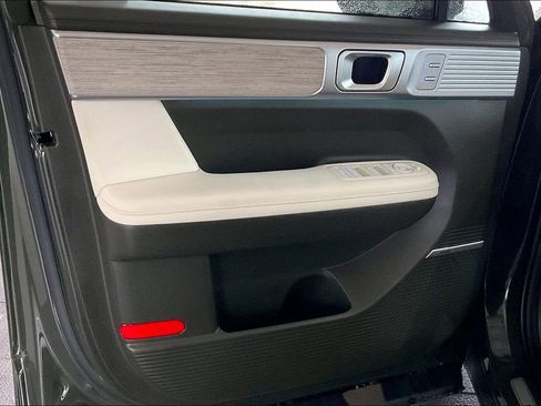 Used 2025 Hyundai Santa Fe Calligraphy image 22