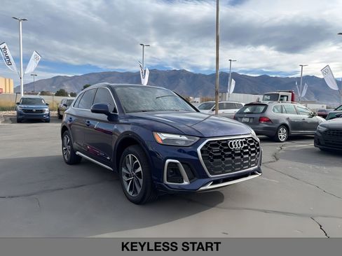 Used 2022 Audi Q5 2.0T Premium Plus w/ Premium Plus Package image 2