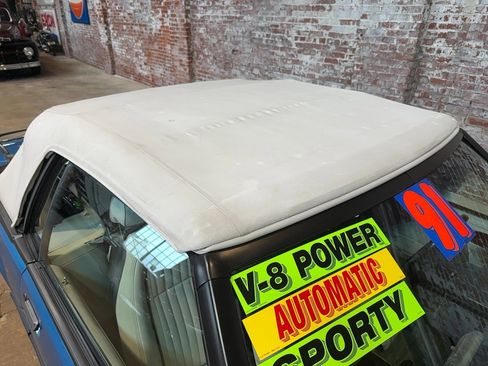 Used 1991 Ford Mustang LX RWD image 10