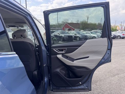 Used 2021 Subaru Forester Limited AWD/4WD image 17