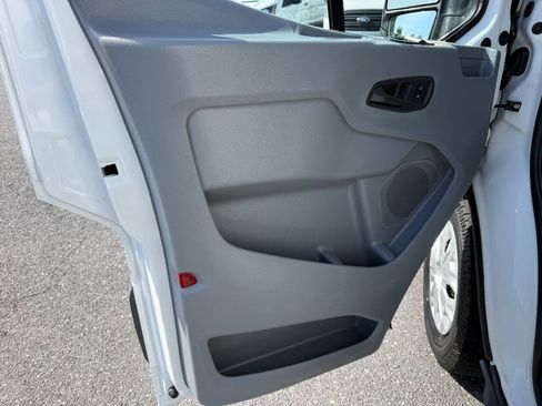 Used 2017 Ford Transit 250 148 Medium Roof RWD image 11