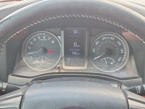 Used 2017 Toyota Tacoma TRD Off-Road w/ Tow Package (A/T) AWD/4WD image 25