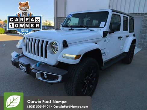 Used 2022 Jeep Wrangler Unlimited Sahara w/ Cold Weather Group AWD/4WD image 7