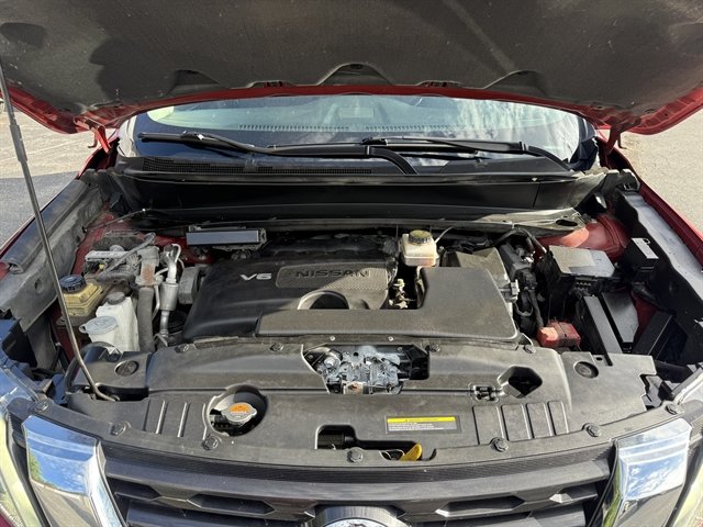 Used 2018 Nissan Pathfinder S AWD/4WD image 7