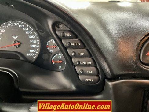 Used 2000 Chevrolet Corvette Convertible image 21