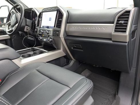 Used 2022 Ford F250 Lariat w/ Chrome Package AWD/4WD image 5