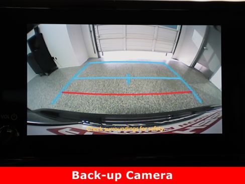 Used 2024 Toyota Corolla LE image 19