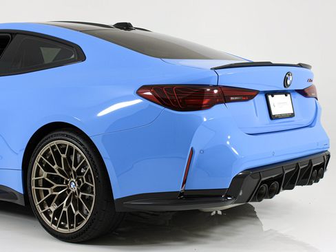 Used 2025 BMW M4 CS AWD/4WD image 5