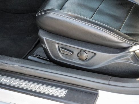 Used 2022 Ford Mustang Premium RWD image 19