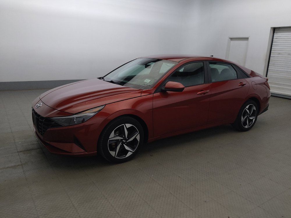 Used 2023 Hyundai Elantra SEL w/ Convenience Package FWD image 2