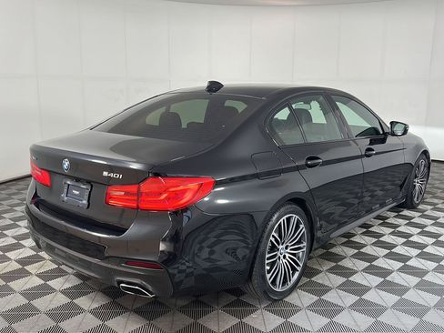 Used 2019 BMW 540i xDrive w/ M Sport Package AWD/4WD image 5