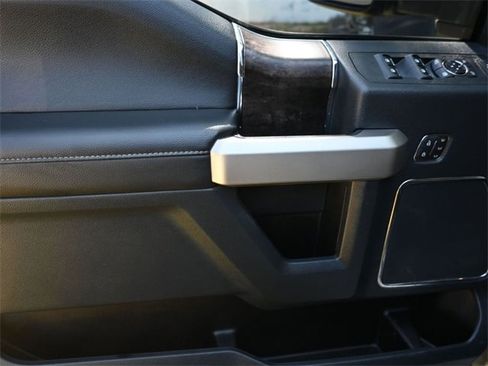 Used 2022 Ford F450 Lariat w/ Lariat Value Package image 3