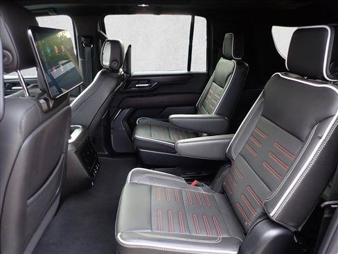 Used 2025 GMC Yukon XL AT4 Ultimate w/ LPO, Floor Liner Package AWD/4WD image 10