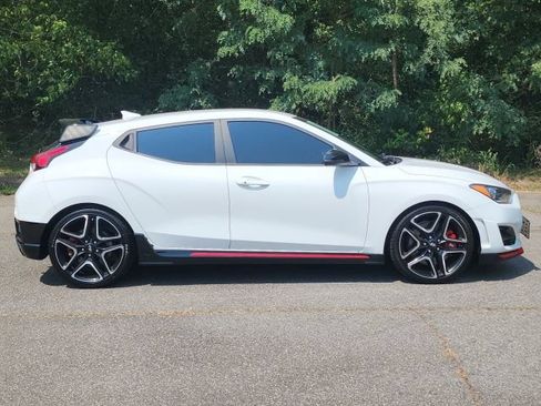 Used 2022 Hyundai Veloster N FWD image 6