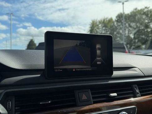 Used 2019 Audi A4 2.0T Premium w/ Convenience Package image 9