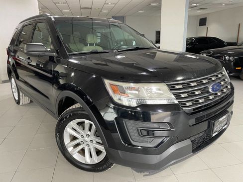 Used 2017 Ford Explorer 4WD image 1