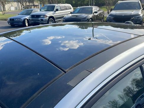 Used 2016 Mercedes-Benz E 350 Sedan image 11