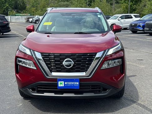 Used 2021 Nissan Rogue SV w/ Premium Package AWD/4WD image 2