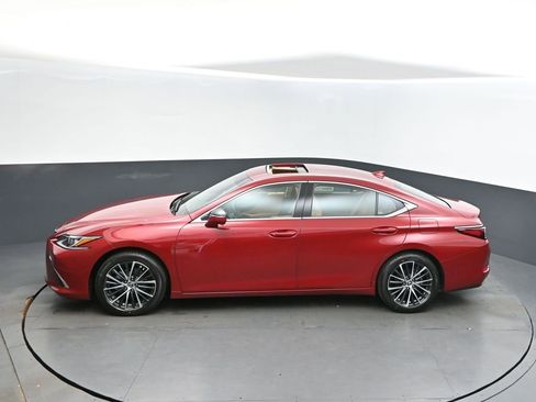 New 2025 Lexus ES 350 w/ Premium Package image 14