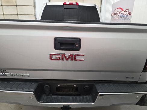 Used 2018 GMC Sierra 1500 SLT AWD/4WD image 11