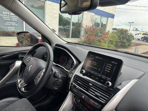 Used 2024 Mitsubishi Eclipse Cross SE AWD/4WD image 12