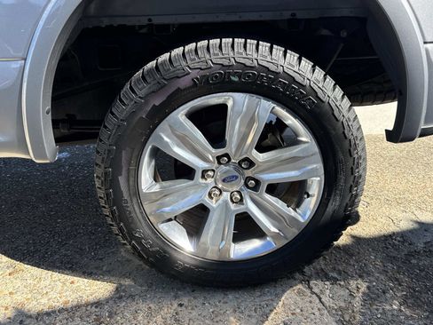 Used 2020 Ford F150 Platinum w/ Equipment Group 701A Luxury image 4