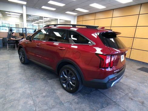 Used 2023 Kia Sorento AWD image 5