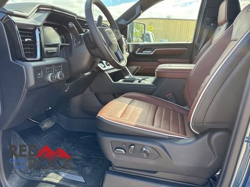 New 2026 GMC Sierra 3500 Denali Ultimate AWD/4WD image 10