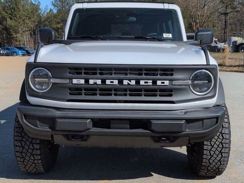 New 2025 Ford Bronco 4-Door image 8