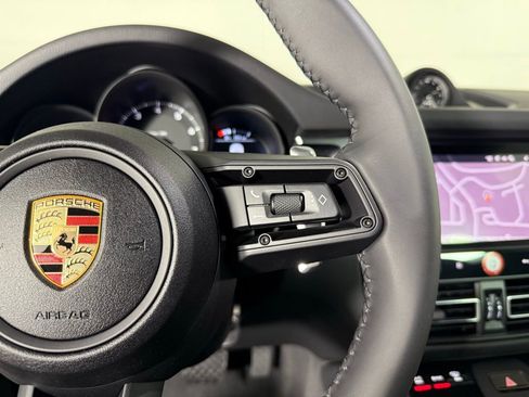 New 2025 Porsche Macan image 36