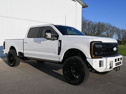 New 2026 Ford F350 Platinum w/ FX4 Off-Road Package AWD/4WD image 5