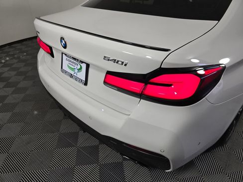 Used 2023 BMW 540i xDrive w/ M Sport Package AWD/4WD image 15