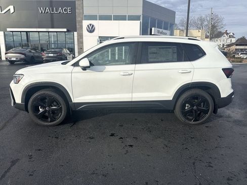 New 2026 Volkswagen Taos SEL AWD/4WD image 3