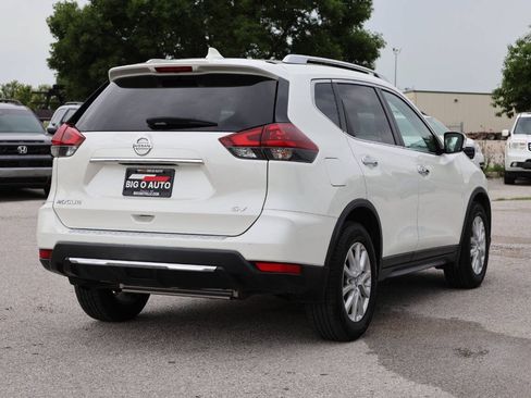 Used 2018 Nissan Rogue SV FWD image 9