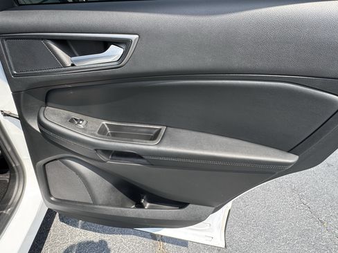 Used 2024 Ford Edge SE w/ Cargo Accessory Package AWD/4WD image 16