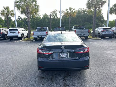 Used 2026 Toyota Camry LE FWD image 9